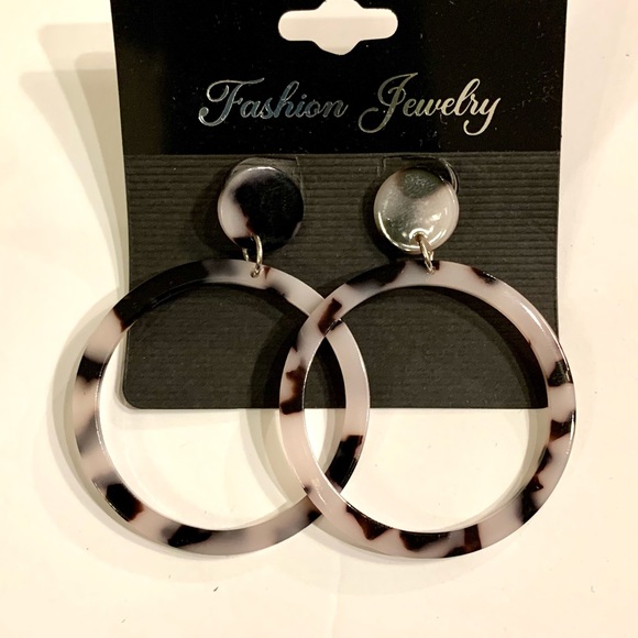 Acrylic Stud Hoop Earrings $9 - Picture 9 of 10